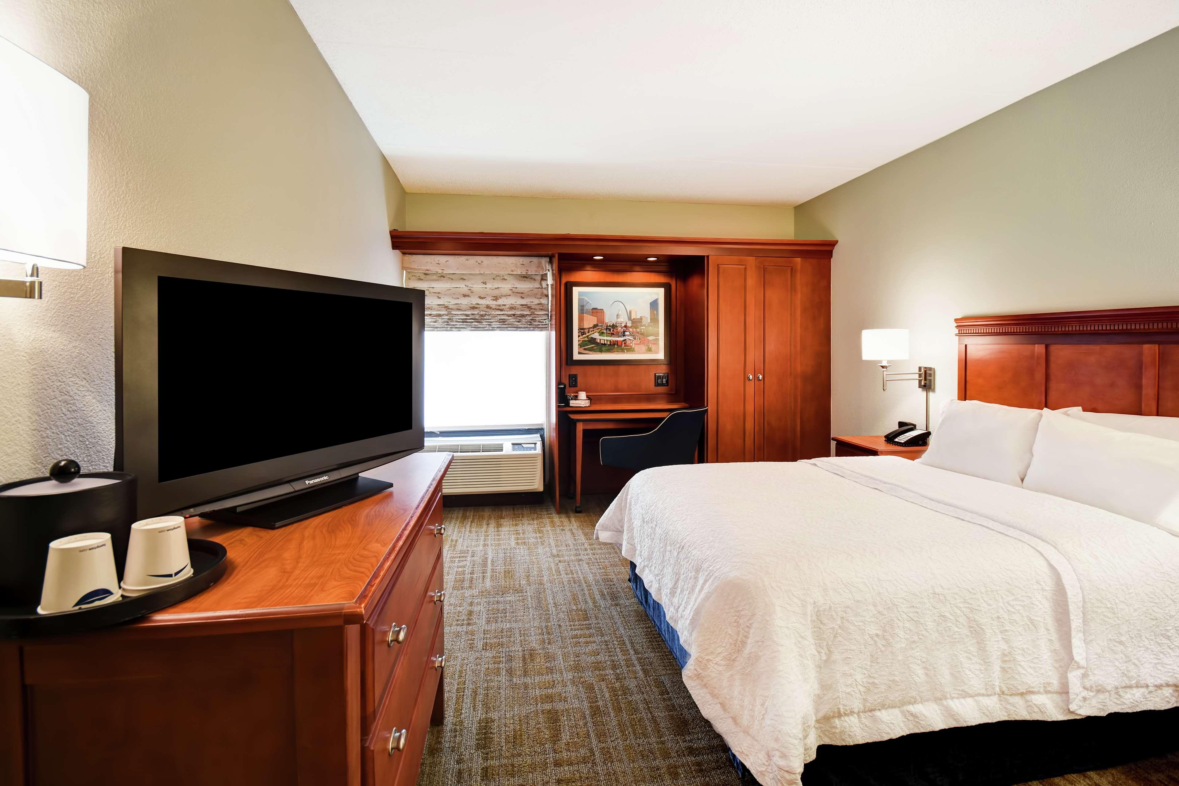 Hotel Hampton St. Louis - Westport Maryland Heights