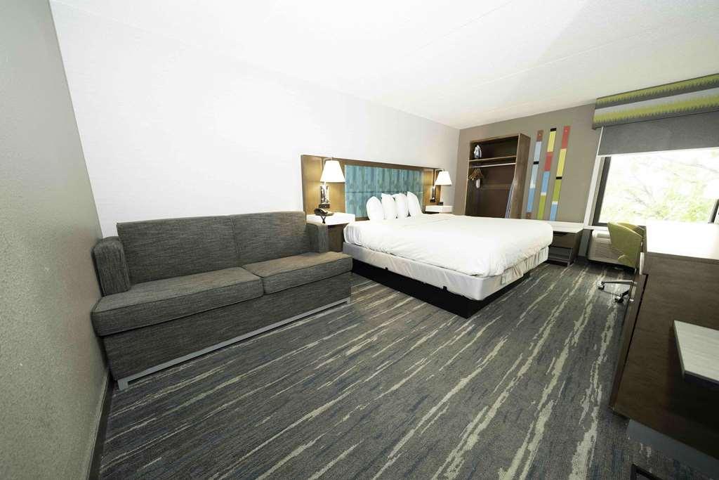 Hampton St. Louis - Westport Hotel Maryland Heights