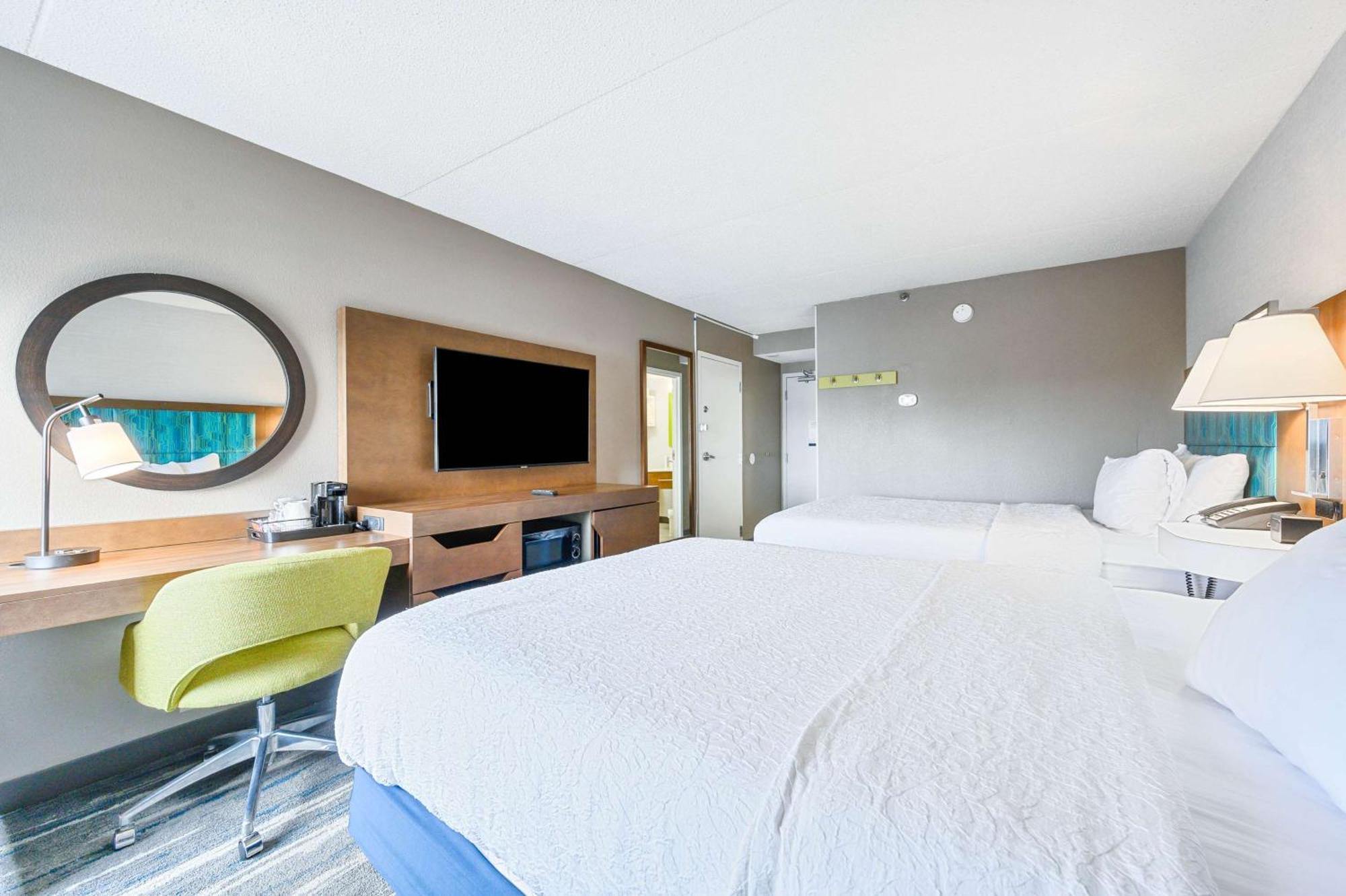 Hampton St. Louis - Westport Hotel Maryland Heights